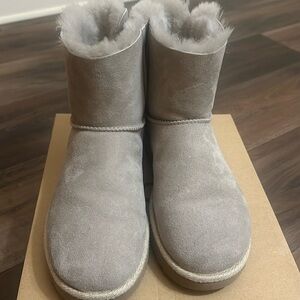 Slightly wore UGG in great condition